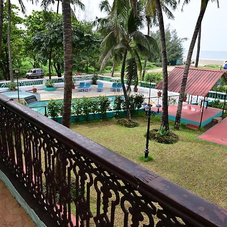 Swimsea Beach Resort, A Beach Property Panaji Eksteriør bilde