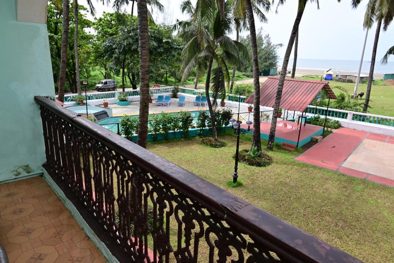 Swimsea Beach Resort, A Beach Property Panaji Eksteriør bilde